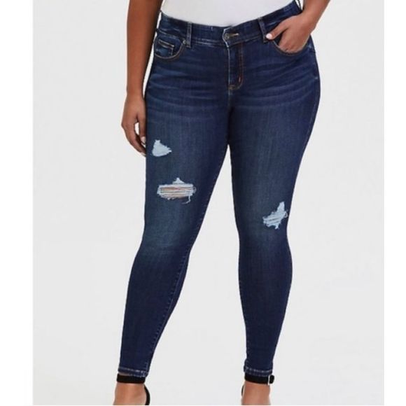torrid Denim - TORRID BOMBSHELL SKINNY DARK WASH DISTRESSED JEANS * excellent * size 16 T PLUS